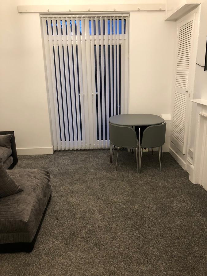 No 32 - Large 2 Bed Near Sefton Park And Lark Lane Leilighet Liverpool Eksteriør bilde